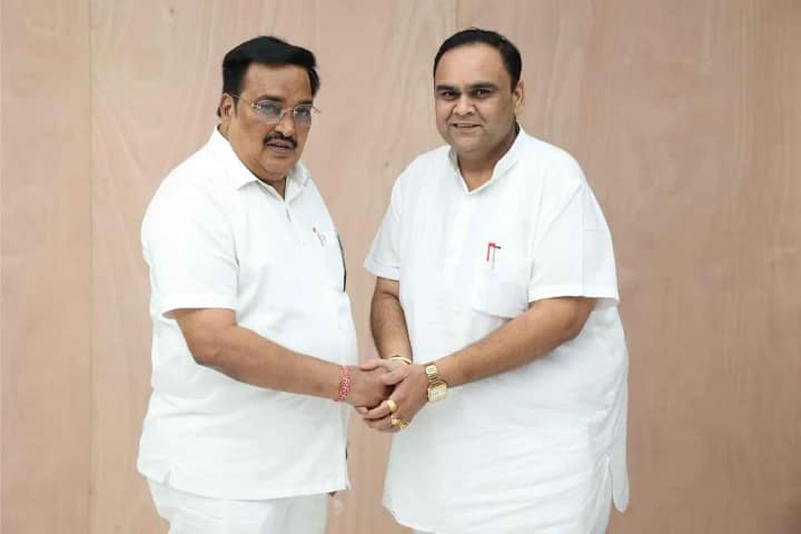 તા.૦૯/૦૬/૨૦૨૪ વિશ્વના સૌથી મોટા લોકતાંત્રિક દેશ ભારતમાં આદરણીય પ્રધાનમંત્રી શ્રી નરેન્દ્ર ભાઈ મોદીજ઼ીની સરકારમાં કેબિનેટ મંત્રી પદની શપથ લેવા બદલ ગુજરાત ભાજપા પ્રદેશ અધ્યક્ષ તથા નવસારીના લોકલાડીલા સાંસદ શ્રી સી આર પાટીલ સાહેબ ને ખુબ ખુબ અભિનંદન સહ શુભકામનાઓ.